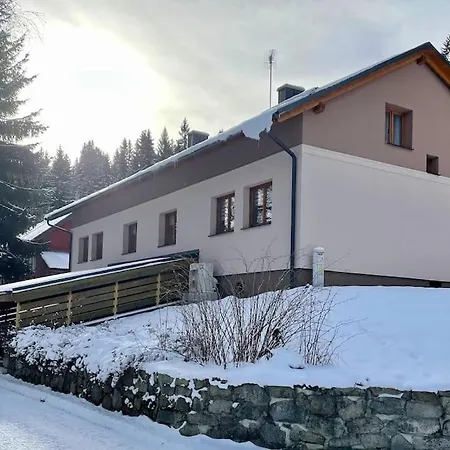 Srni-modry Podkrovi /dvojdomek U Vydra
